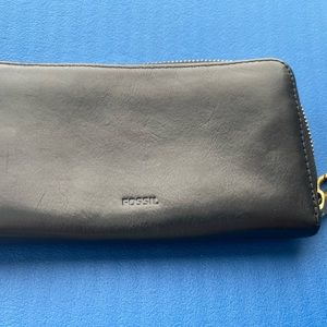 Black Fossil Wristlet Wallet